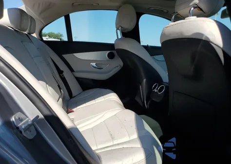 2015 Mercedes-Benz C 300 из США, поврежденный, VIN 55SWF4JB2FU075596